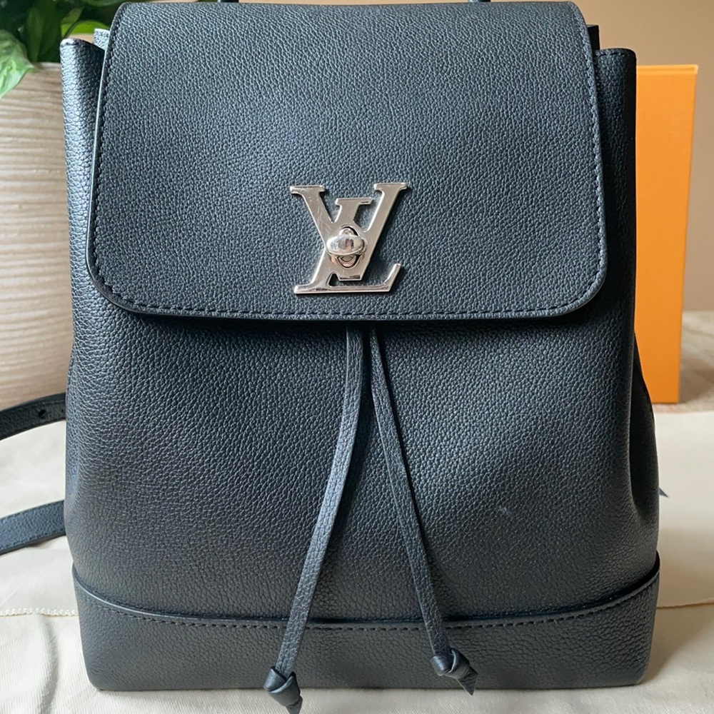 Louis Vuitton⚡️Rare⚡️Lockme Backpack Black M41815 - Picture 4 of 17